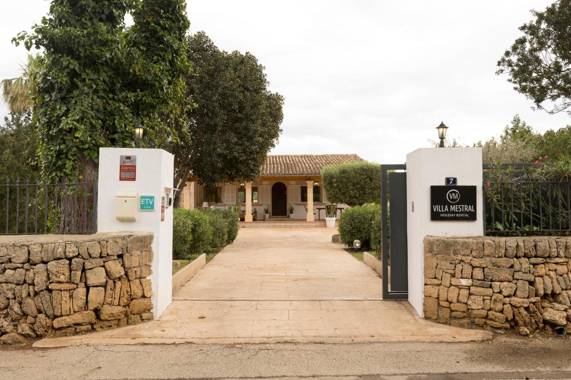 Villa Mestral Alcudia  Exterior photo